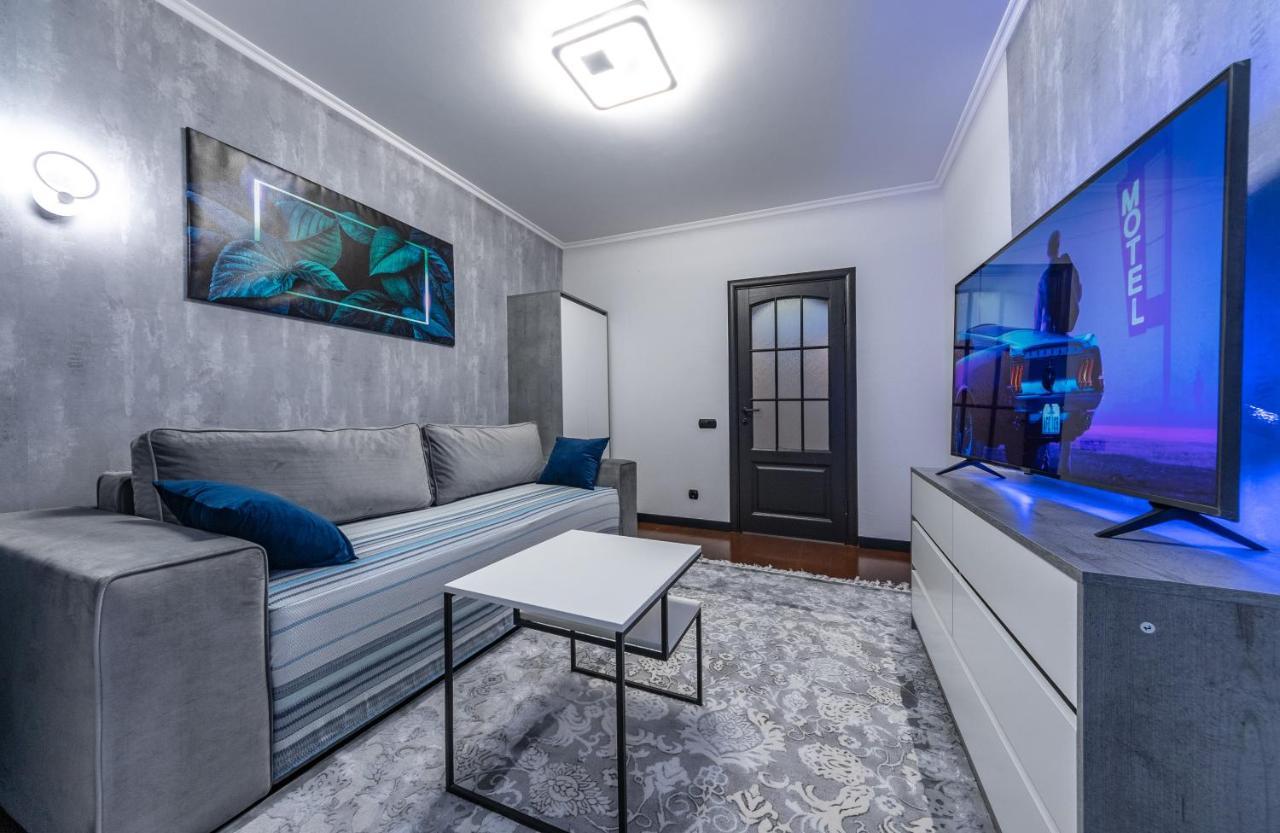 Modern 3 Bedroom Apartment كييف المظهر الخارجي الصورة